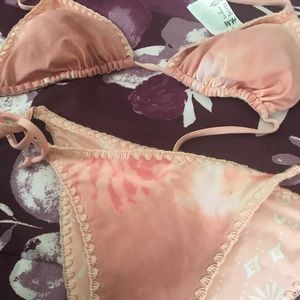 Size 4 H&M ** NWOT ** Bathing suit **